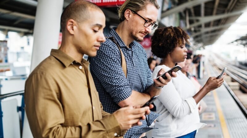 Khám Phá Bộ Sưu Tập Điện Tử Toàn Diện Mùa Thu Này